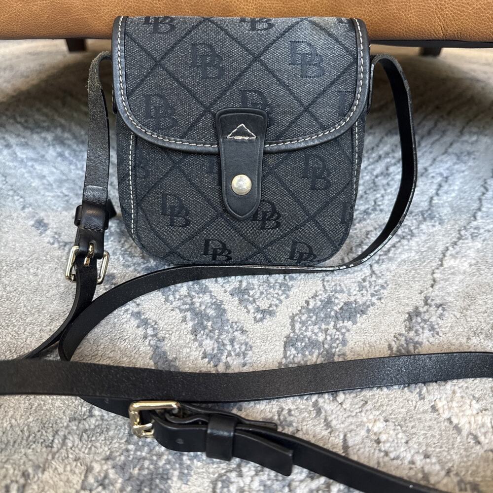 Dooney & Bourke crossbody DB signature purse black leather Denim